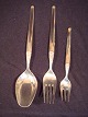 Silver plated) 
dinner knives 
dinner forks 
Packed lunch 
fork knife  - 
Decert happen - 
potato ...