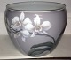 Bing og 
Grøndahl Art 
Nouveau 
Vase/blomsterskål 
No 7320/214. 
Måler 22cm x 
19cm og er i 
god stand.