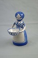 Figur i 
glaseret 
keramik med 
motiv af salt 
og peber pige
Design af Lars 
...