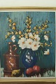 Christian Karup 
(1911-79):
Opstilling med 
forårsblomster 
i vase og frugt 
mv.
Olie på ...