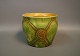 Keramik vase 
med grøn glasur 
og mønster på 
siderne fra 
1960erne af 
Herman A. 
Kähler. 
H: 12 cm ...