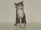 Bing & Grøndahl 
Figur, Grå kat, 
der slikker 
sig.
Af 
fabriksmærket 
ses det, at 
denne er ...