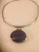 Sølv vedhæng
Lapis lazuli 
Vedhæng. 
bredde: 3,6 cm 
Højde: 3,1 cm.
kæde i form af 
sølv ...