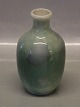 Kgl.  Vase med 
Krystal glasur 
Søren Berg 
19/5-1925 10.5 
cm fra  Royal 
Copenhagen I 
hel og fin ...