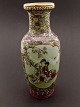 Kinesisk vase 
højde 31 cm.  
20.årh.  Nr. 
344649