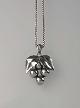 Halskæde med 
drueformet 
vedhæng fra 
John L.
830s, sølv, 
sølvsmykker, 
halskæde, 
sølvkæde, ...