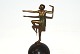 Bronze Figur 
MARA
Dansende Pige 
på Marmor fod
Højde 22,5 cm
Pæn og 
velholdt