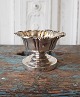Russisk sølv 
saltkar fra St. 
Petersborg 
1818-1864. 
Kummen er 
forgyldt.
Stemplet: 
lødigheds ...