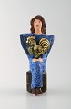 Meget sjælden 
Lisa Larson 
unika figur af 
siddende kvinde 
i blåt med 
guldhane. ...