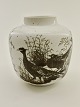 Nils Thorsson 
fajance 
bojan/vase med 
fasaner H.  
17,5 cm. 
Nr. 368889