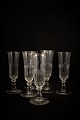 Gammelt Fransk 
champagne glas 
/ fløjte i 
krystalglas.
H:16,5cm. 
Dia.:5,5cm. ( 3 
stk. haves. )