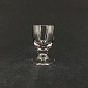 Glasset har en 
fin lilla 
farve, grundet 
tilsat mangan 
til glasmassen.
Pepitaglas fra 
Holmegaard ...