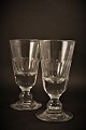 3 stk. gamle 
Franske 
mundblæste 
vinglas med 
fine 
slibninger.
H:16,5cm. 
Dia.:8cm. ( 
Sælges kun ...