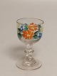 Emaljedekoreret 
glas
Sverige ca år 
1890-1900
Højde 9,2cm