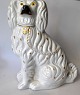 Stor 
Staffordshire 
hunde 
fajancefigur, 
ca. 1840, 
England. Med 
bemaling og 
forgyldning. 
H.: 35 ...