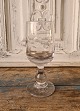 Ægformet 
porterglas med 
kugle 
slibninger - 
Holmegaard år 
1900
Højde 17 cm.