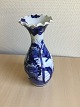 Orientalsk 
porcelænsvase.
Kina eller 
Japan 19/20 
årh.
Porcelæn 
dekoret med blå 
floral ...