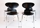 De fire sorte 
Myre stole, 
model 3101, er 
en hyldest til 
Arne Jacobsens 
tidløse design 
fra 1952, ...