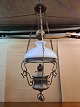 Gammel 
petroliumslampe 
fra starten 
1900 tallet. 
Fremstår pæn og 
virksom uden 
nævnværdige ...