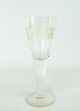 Pokal glas, i 
flot antik 
stand fra 
1890erne.
28 x 10.5 cm.