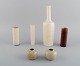 Britisk studio 
keramiker. Seks 
vaser i 
glaseret 
keramik. 
1980'erne. 
Største måler: 
26,5 x 8 ...