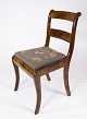 Salonstol af 
mahogni 
polstret med 
blomstret stof 
fra 1840erne. 
Stolen er i 
flot antik 
stand. 
H ...