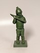 Ipsen keramik 
grønglaseret 
figur "Eskimo"
Kunstner Svend 
Jespersen
nr. 918
Højde 21cm.
