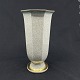 Højde 21,5 cm.
Dekorationsnummer 
459/3389.
1. sortering
Flot craquele 
vase fra Royal 
...
