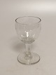 1800-tals 
vinglas 
spidsglas
Dansk Glasværk 
(Nordjylland)
Højde 10cm.