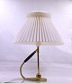 Le Klint lampe, 
model 306. 
Lampen er 
kipbar og kan 
derfor bruges 
som både 
bordlampe og 
væglampe. ...