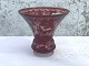Bøhmisk glas, 
Rødt glas med 
slibninger, 
Vase, 12,5cm i 
diameter, 12cm 
høj *Perfekt 
stand*