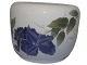 Royal 
Copenhagen Stor 
krukke / 
urtepotte med 
blå blomster.
Af 
fabriksmærket 
ses det, at 
denne ...