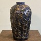 Michael 
Andersen & Søn. 
Stor Vase med 
Blålilla og 
brun glasur. H. 
32 cm. Ø 19 cm