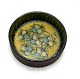 Bangholm 
keramik, Skål 
eller fad med 
indvendig 
glasur med 
frugtmotiv. 
Højde 5,5 cm. 
Diameter 20 ...