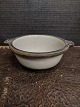 Suppe eller 
bouillon kop i 
keramik TEMA 
serien 
produceret hos 
Bing & 
Grøndahl. 
Modelnummer 
481. ...