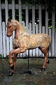 Svensk 1800 
tals hest i 
udskåret træ 
med afskrabet 
fin farve og en 
super fin 
patina.
Hesten har ...