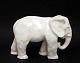 Michael 
Andersen og & 
Søn, Bornholm, 
Hvidglaseret 
elefant. Nr. 
3231. Højde 
16,5 cm. Længde 
24 ...