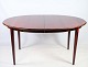 Ovalt spisebord 
i træsorten 
palisander, 
designet af 
Arne Vodder fra 
omkring 
1960'erne.
H:73  ...