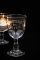 Gammelt fransk 
Souvenir 
vinglas med 
graveret skrift 
Souvenir De La 
Féte. H:14cm. 
...