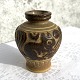 Bornholmsk 
keramik, 
Michael 
Andersen, Egern 
vase, 9cm i 
diameter, 10cm 
høj, Nr. 6473 
*Perfekt stand*
