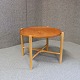 Sofabord 
Bakkebord med 
topplade i teak 
og stel i 
egetræ
Design Hans J 
Wegner
Producent 
Andreas ...