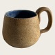 Keramik krus, 
Signeret: Tove 
75. Med 
indvendig blå 
glasur, 13cm 
bred, 8cm høj, 
*Pæn stand*
