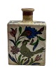 Persisk 
flaske-vase, 
Iznik-keramik, 
Qajar. Polykrom 
bemaling med 
rådyr, 
henholdsvis 
fugl på for ...
