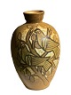 Stor, svensk 
keramik vase 
med motiv af 
fugle af Bonnie 
Rehnqvist for 
Törngrens 
Krukmakeri, ...