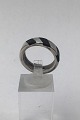 Hans Hansen 
Sterling Sølv 
Ring Ring Str. 
53 (US 6½) Vægt 
7.8 gr. (0.27 
oz)