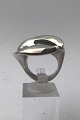 Hans Hansen 
Sterling Sølv 
Ring Ring Str. 
54 (US 6 3/4) 
Vægt 26.8 gr 
(0.95 oz)