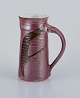 Stouby Keramik, 
Danmark, 
håndlavet 
keramikkande 
med glasur i 
brune og 
sandfarvet ...