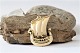 Smukt og 
detaljeret 
vedhæng i 14 
karat guld, 
formet som 
vikingeskib. 
Smykket har 
mange flotte 
...