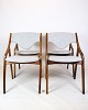 Sæt af 4 
spisestuestole 
af dansk design 
fra omkring 
1960'erne. 
Mål i cm: H:80 
B:43 D:53 SH:45
