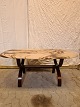 Sofabord i 
bejdset bøgetræ 
med bordplade i 
støbt 
stenmasse, fra 
1990erne.
Det har små 
...